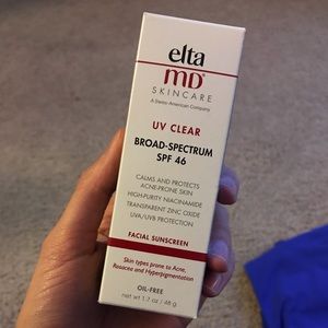 EltaMD Tinted UV Clear SPF 46